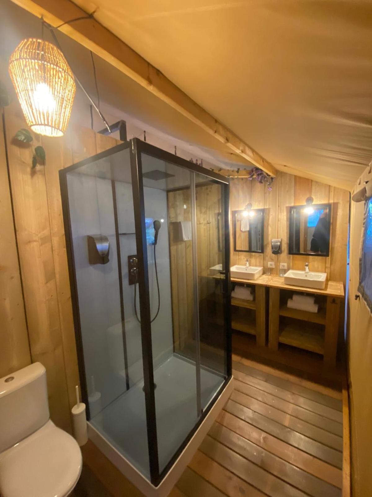 Hostal La Salut De Terrades Exteriör bild