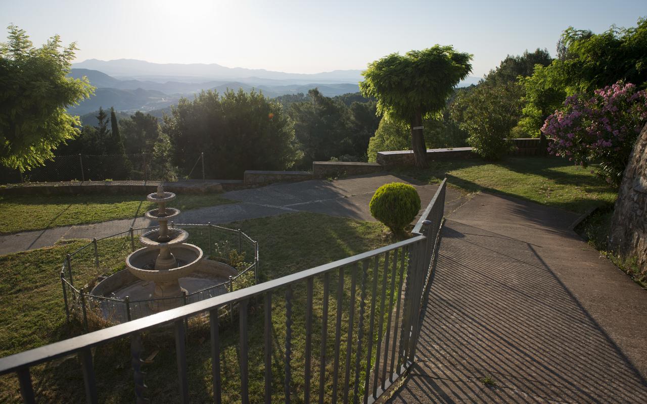 Hostal La Salut De Terrades Exteriör bild